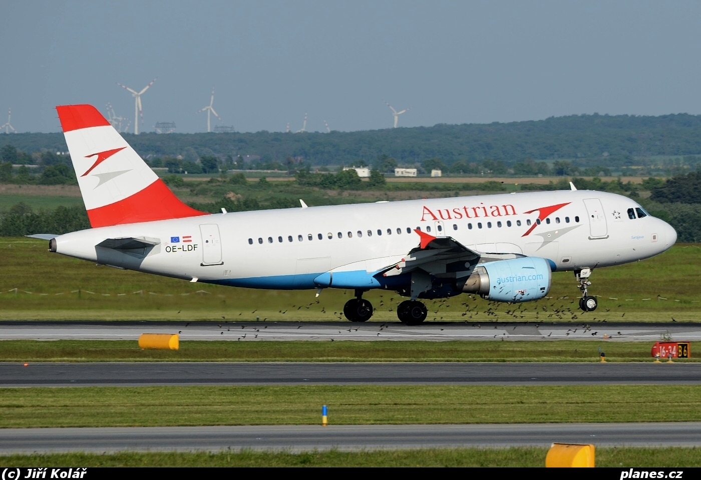 a319-112-oe-ldf-austrian-airlines-aua-os-viden-vie-loww